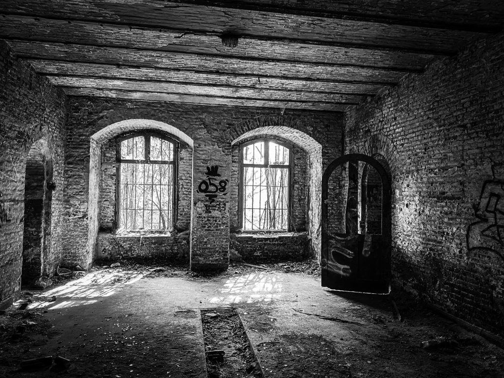 Fort de la Chartreuse in black and white